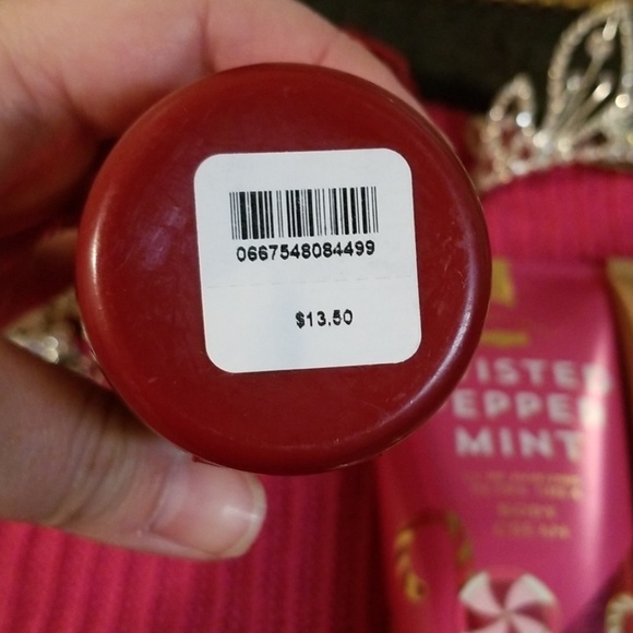 4 Bath & Body Works Lotion Bundle - Picture 2 of 2